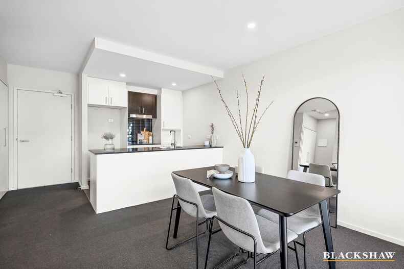 7/5 Cynthea Teague Crescent Greenway