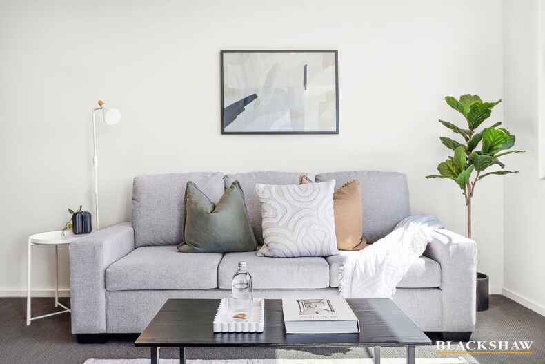 7/5 Cynthea Teague Crescent Greenway