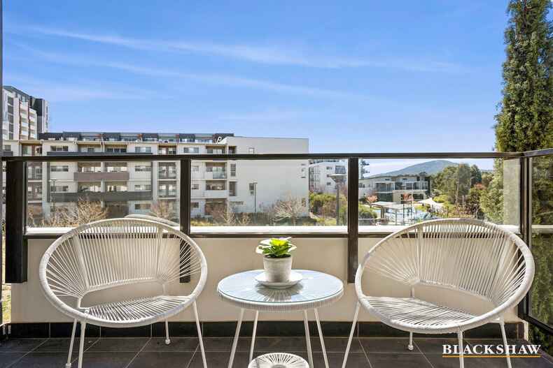 7/5 Cynthea Teague Crescent Greenway