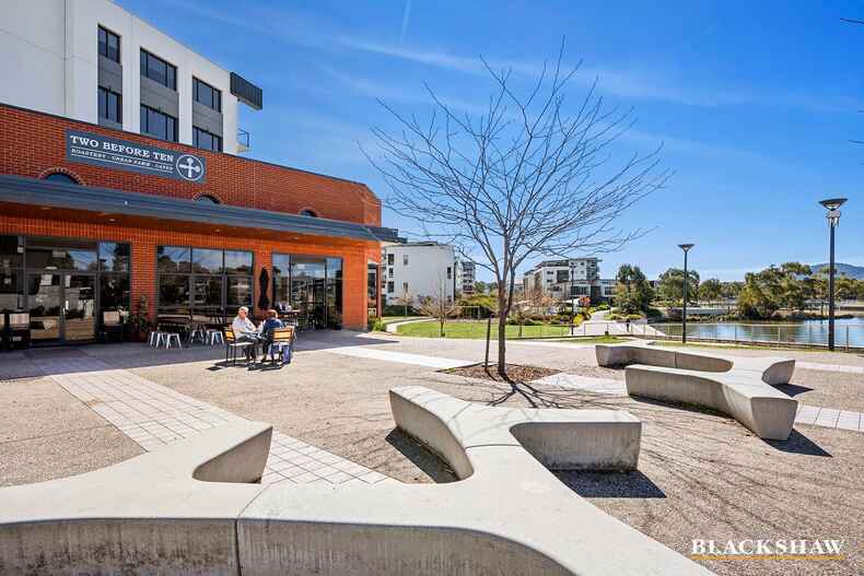 7/5 Cynthea Teague Crescent Greenway