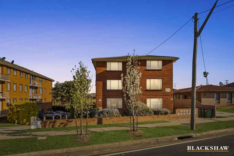 8/36 Uriarra Road Queanbeyan