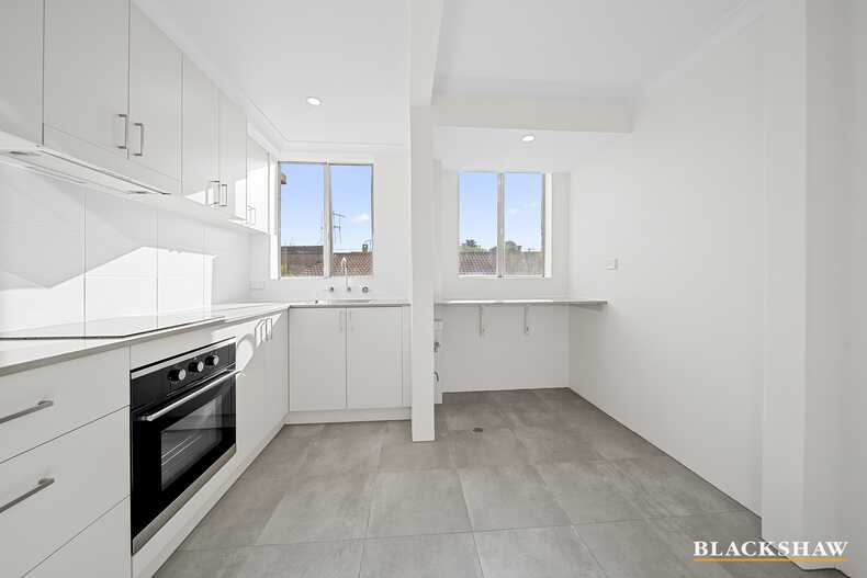 8/36 Uriarra Road Queanbeyan