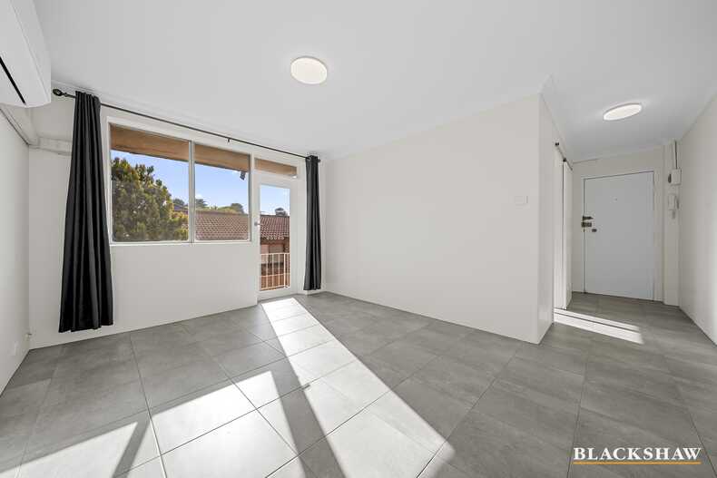8/36 Uriarra Road Queanbeyan