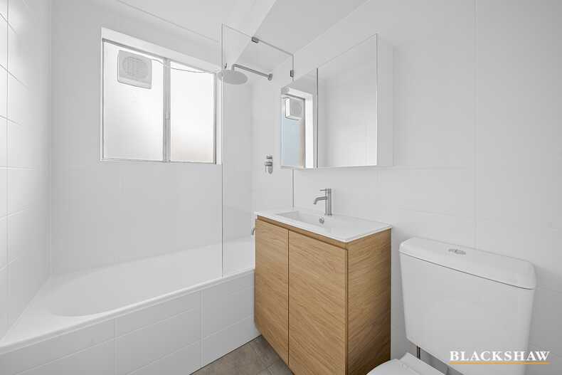 8/36 Uriarra Road Queanbeyan