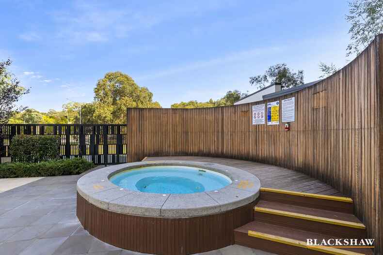 226/7 Irving Street Phillip