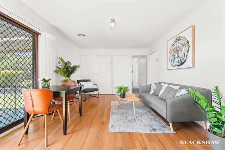 20 Johnstone Circuit Calwell