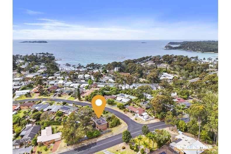 2 Wills Crescent Denhams Beach 2 Wills Crescent Denhams Beach