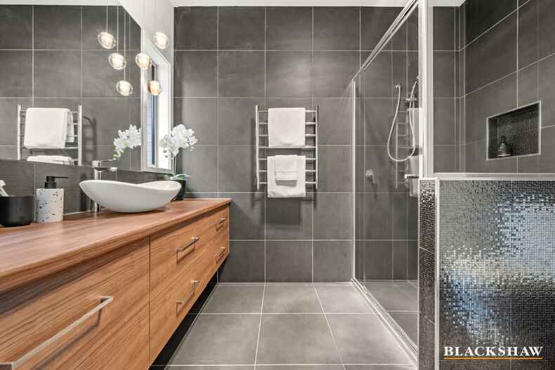 115 Scrivener Street O'Connor