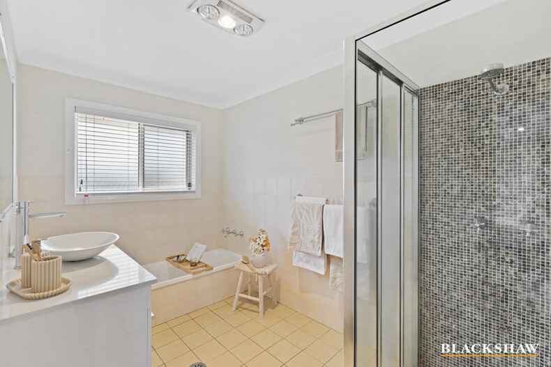 17 Woolabar Drive Broulee 17 Woolabar Drive Broulee