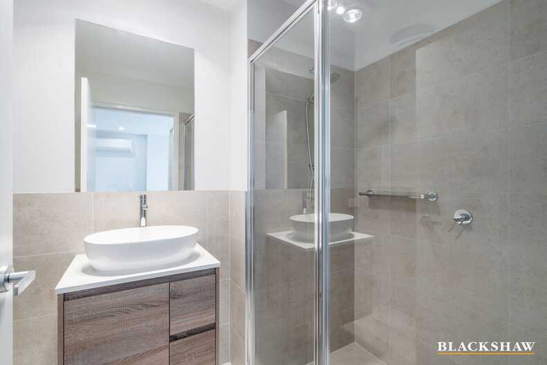 8/22 Cornelius Street Coombs