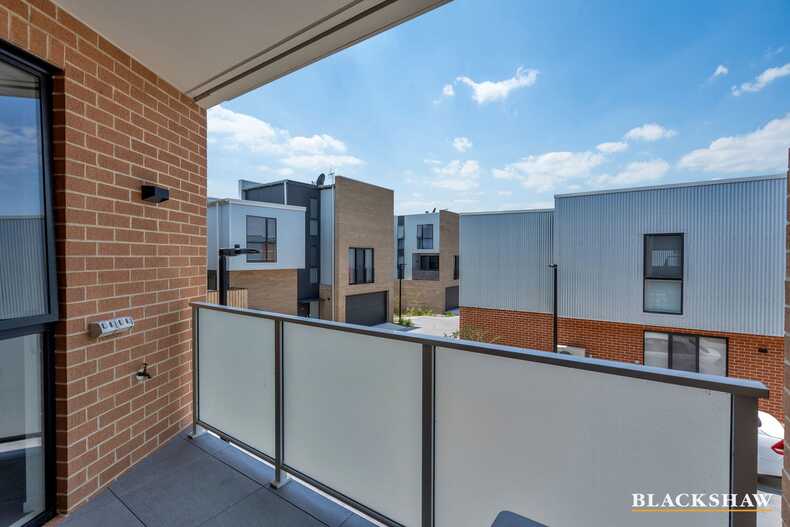 8/22 Cornelius Street Coombs