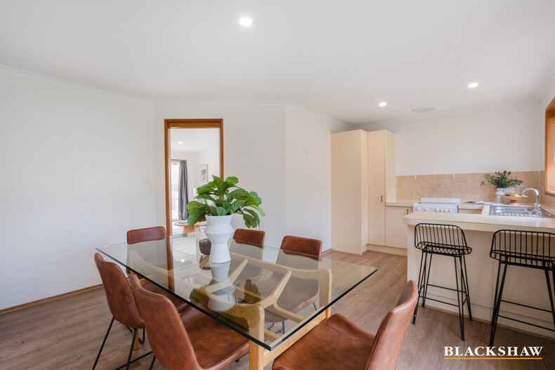 2/27 Cromwell Circuit Isabella Plains