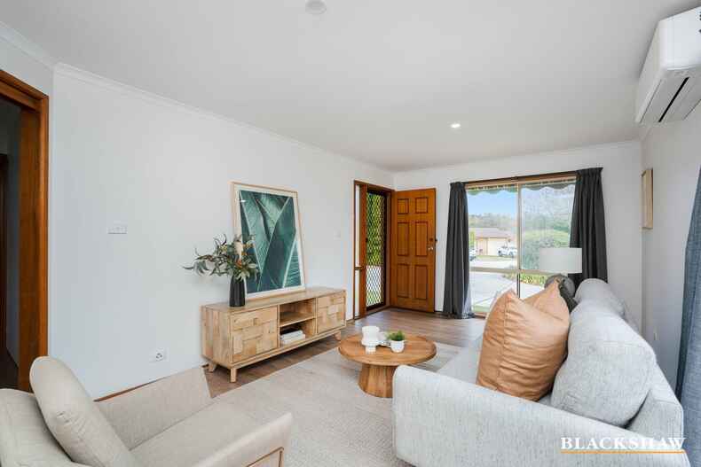 2/27 Cromwell Circuit Isabella Plains