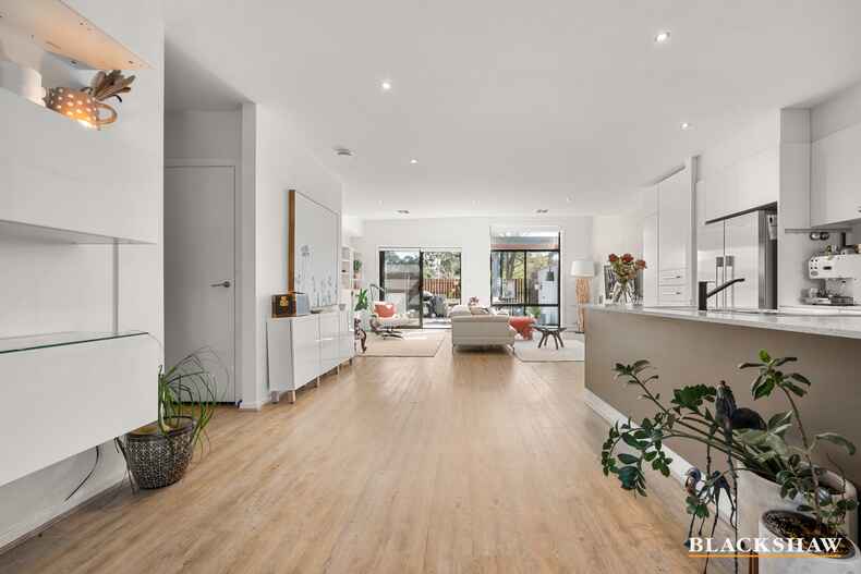 40/215 Aspinall Street Watson 40/215 Aspinall Street Watson