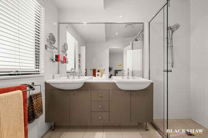 40/215 Aspinall Street Watson 40/215 Aspinall Street Watson