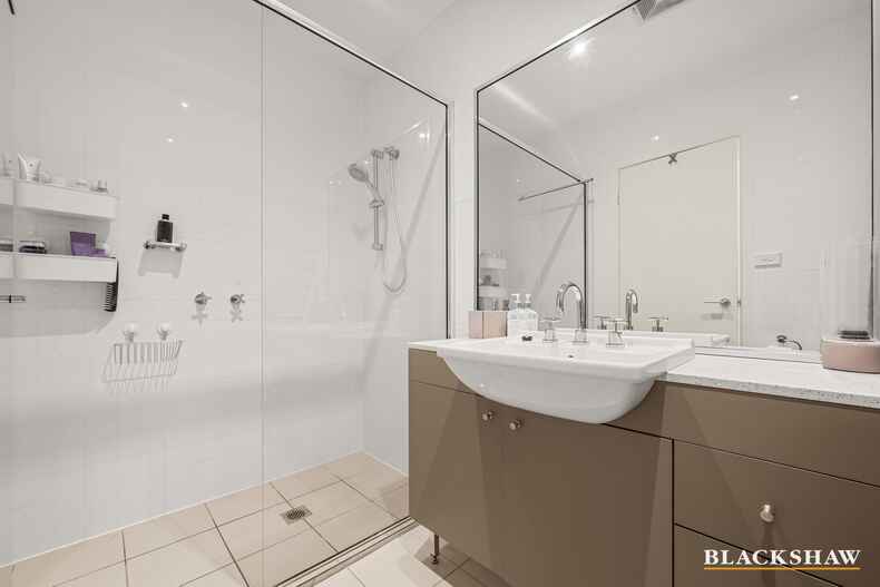 40/215 Aspinall Street Watson 40/215 Aspinall Street Watson