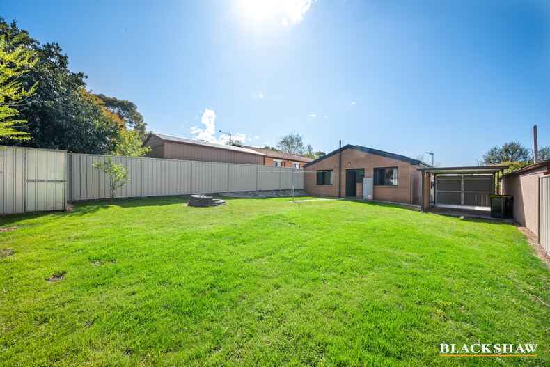 8  Crooke Close Calwell