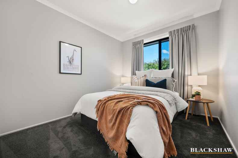 8  Crooke Close Calwell