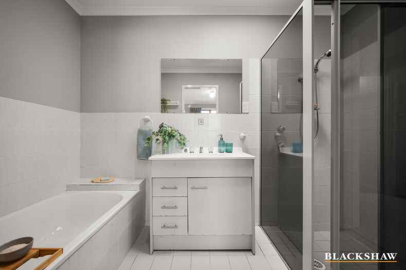 8  Crooke Close Calwell