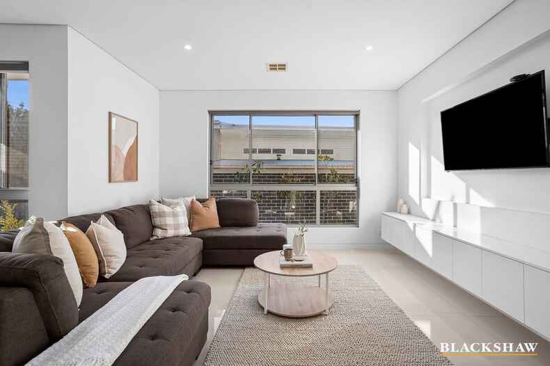 12 Drooka Crescent Crace 12 Drooka Crescent Crace