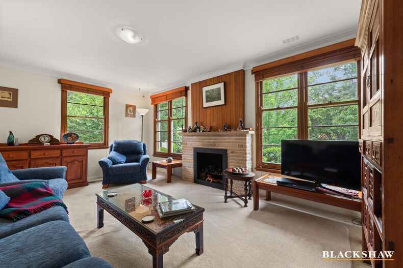 16 Bailey Place Yarralumla