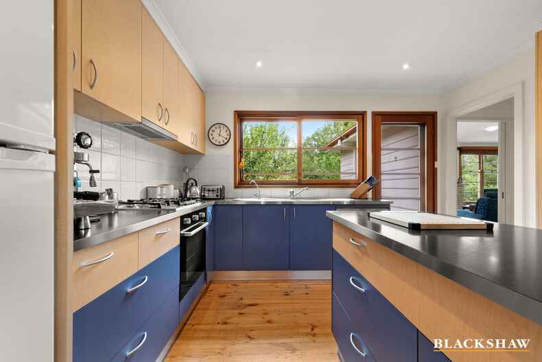 16 Bailey Place Yarralumla