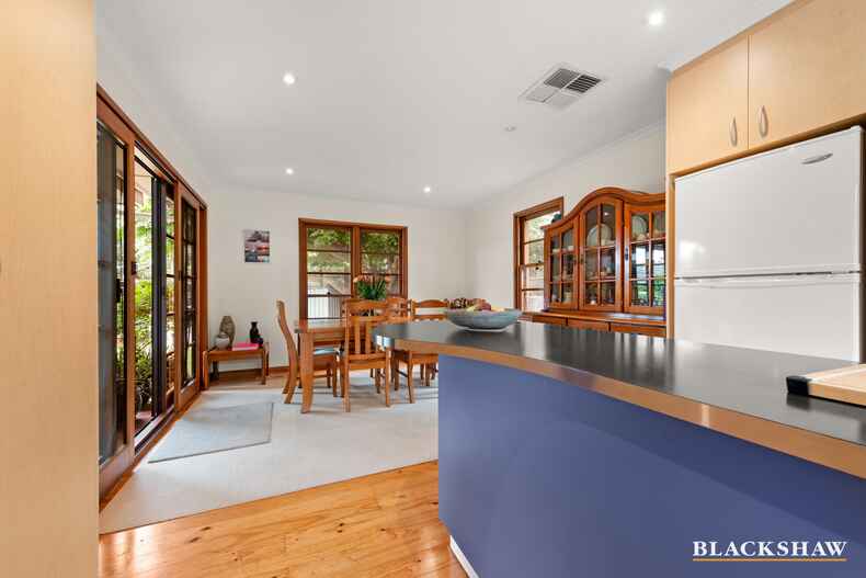 16 Bailey Place Yarralumla