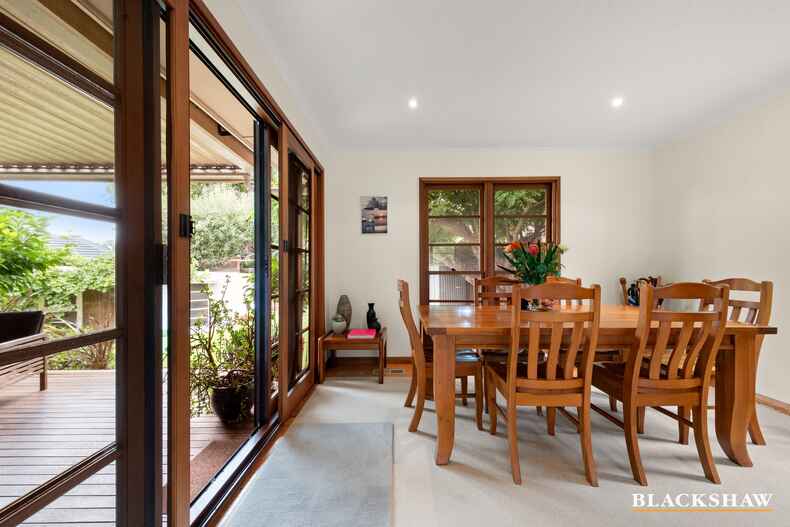 16 Bailey Place Yarralumla