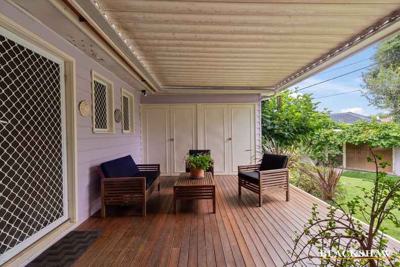 16 Bailey Place Yarralumla