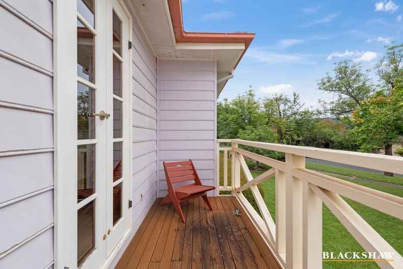 16 Bailey Place Yarralumla