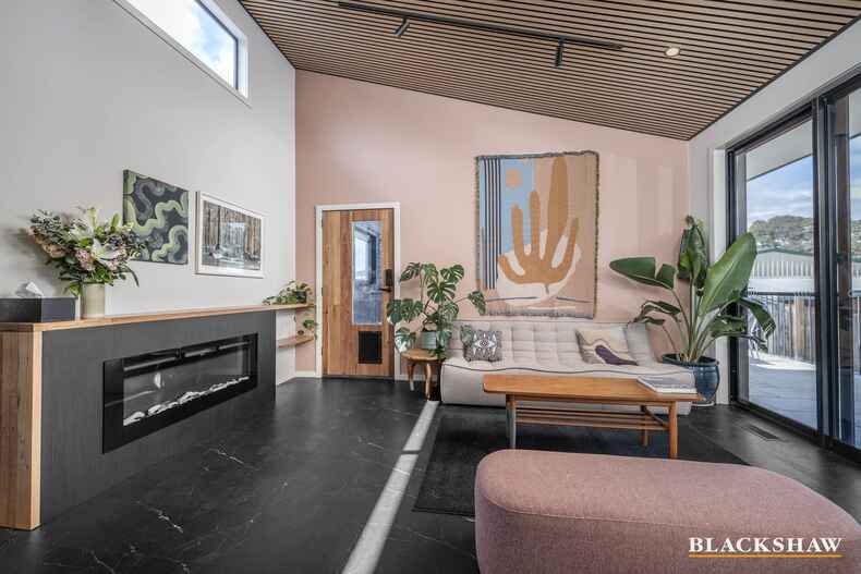 8 Lacey Place Kambah