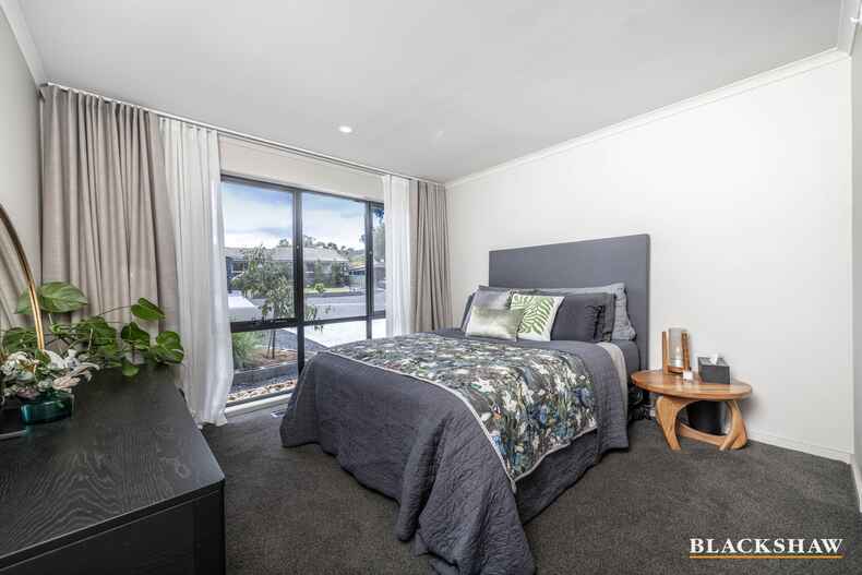 8 Lacey Place Kambah