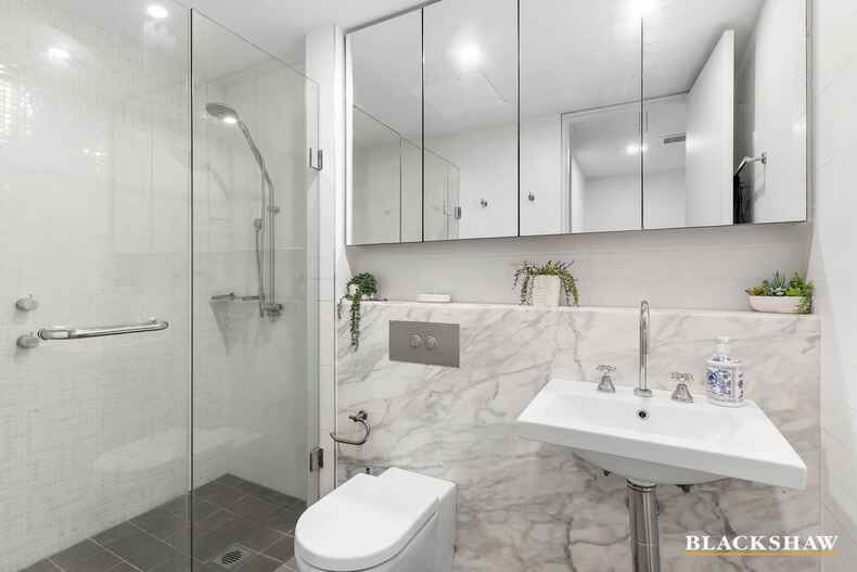 8/5 Burbury Close Barton 8/5 Burbury Close Barton