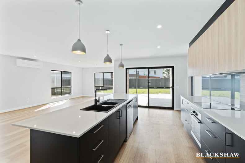 3 Azure Avenue Broulee