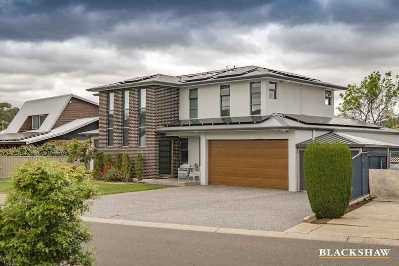 10 Woodburn Street Chisholm