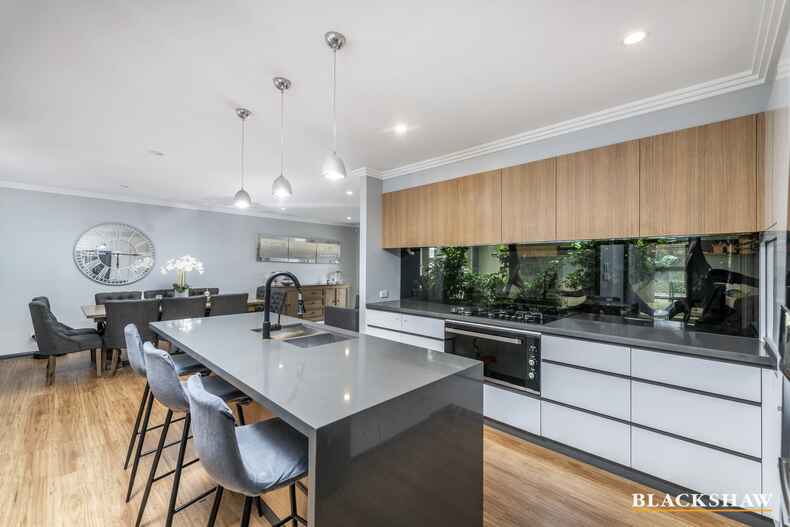 10 Woodburn Street Chisholm