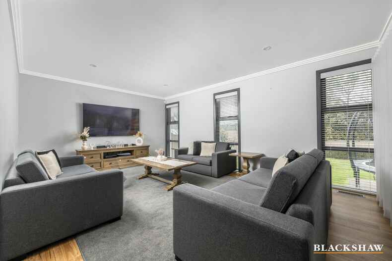 10 Woodburn Street Chisholm