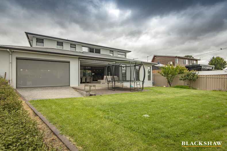 10 Woodburn Street Chisholm