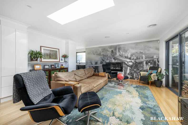 6 Betche Place Farrer