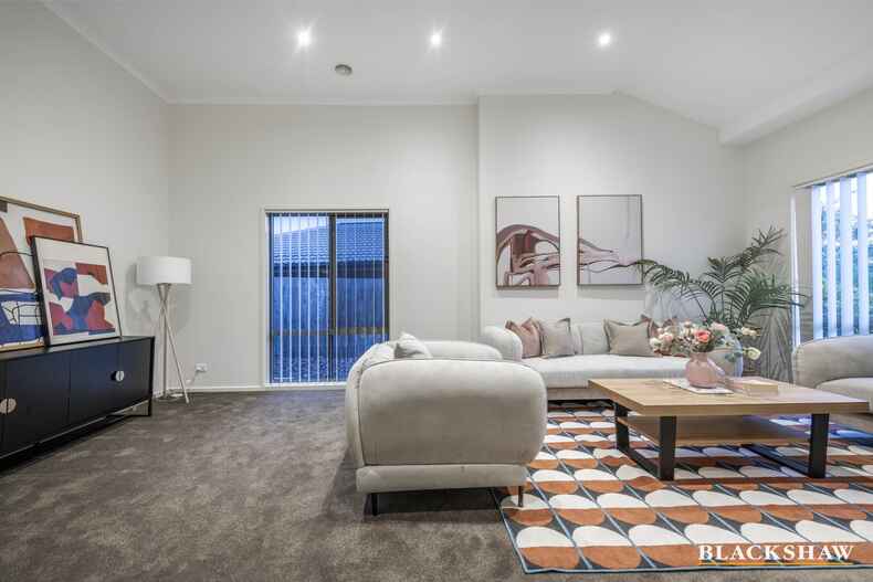 6 Mary Lee Street Bonython