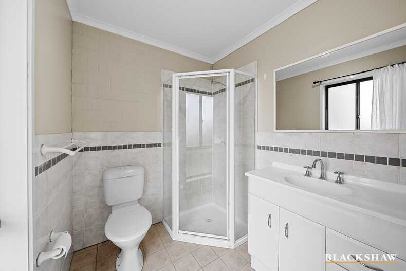 11/32 Doeberl Place Queanbeyan