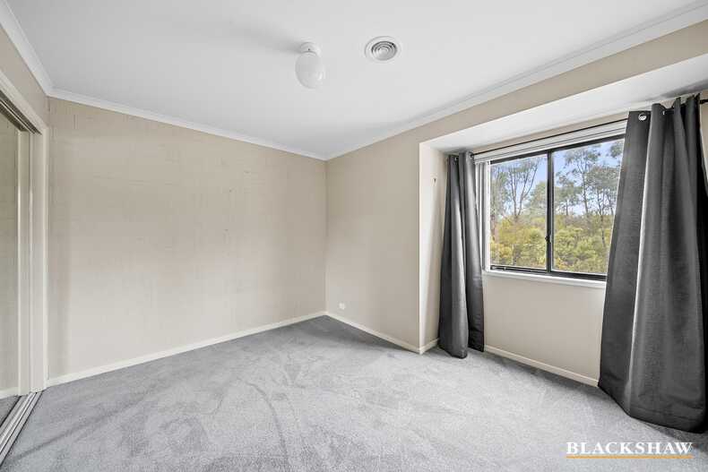 11/32 Doeberl Place Queanbeyan