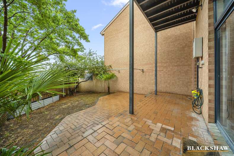 11/32 Doeberl Place Queanbeyan