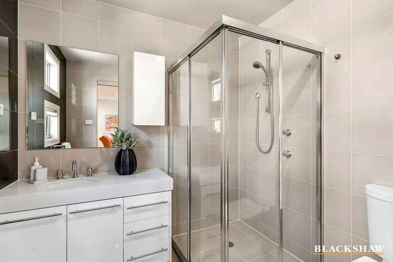 1/35 Novar Street Yarralumla