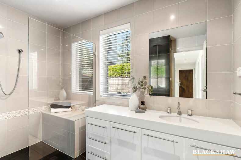 1/35 Novar Street Yarralumla