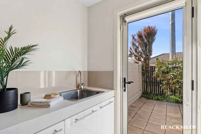 1/35 Novar Street Yarralumla
