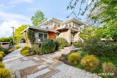 84 MacKenzie Street Hackett