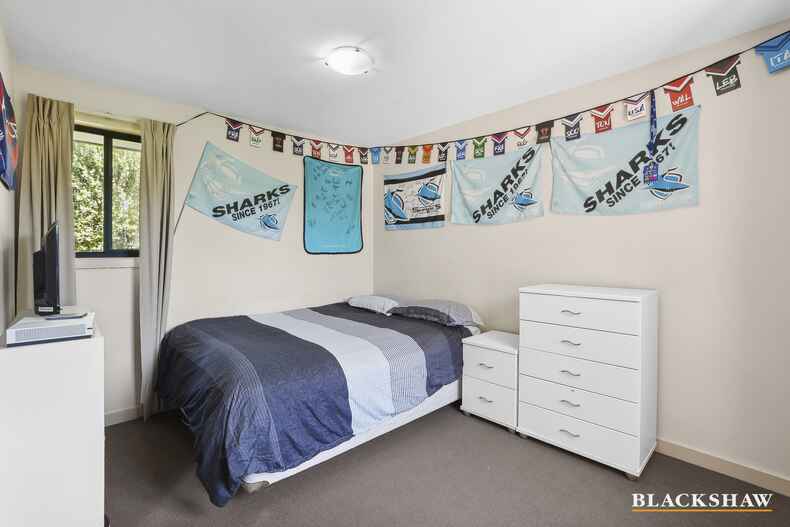 17 Marcus Faunce Street Macgregor