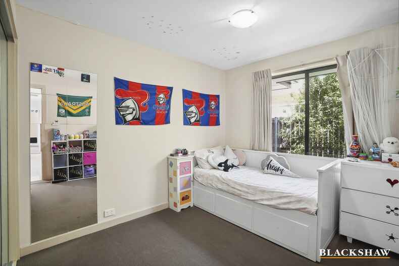 17 Marcus Faunce Street Macgregor