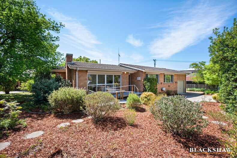 61 MacAlister Crescent Curtin 61 MacAlister Crescent Curtin